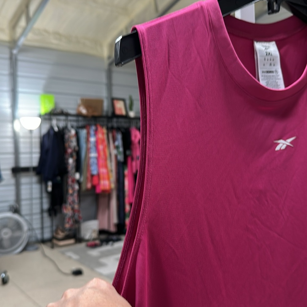 NWT Reebok sleeveless ID performance tech tank - Picture 2 of 4
